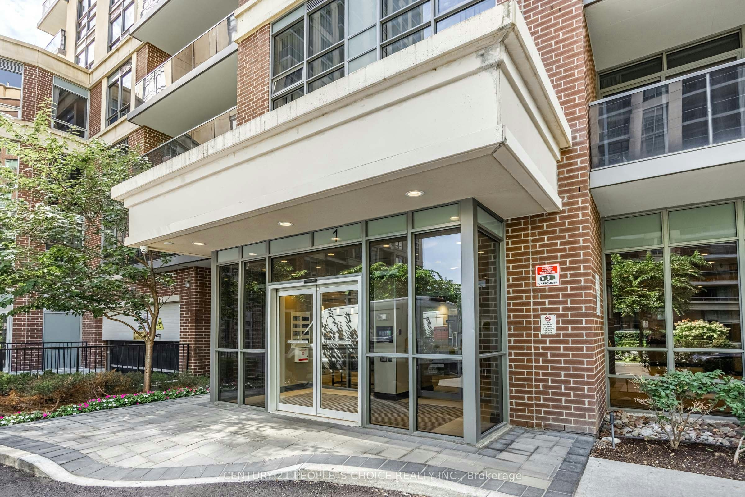 809-1 Michael Power Place, Toronto, ON, M9A 0A1