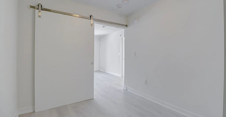305-3401 Ridgeway Drive, Mississauga, ON, L5L 0B9 - 14