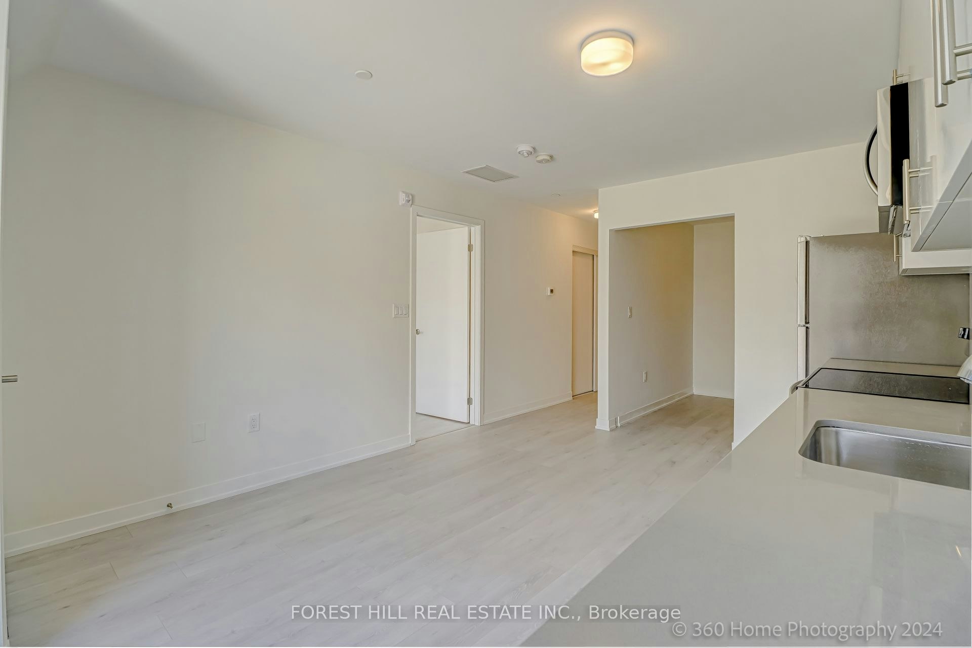 305-3401 Ridgeway Drive, Mississauga, ON, L5L 0B9 - 12