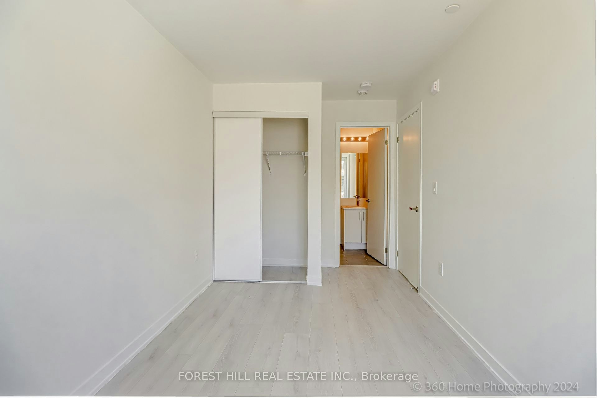 305-3401 Ridgeway Drive, Mississauga, ON, L5L 0B9 - 16
