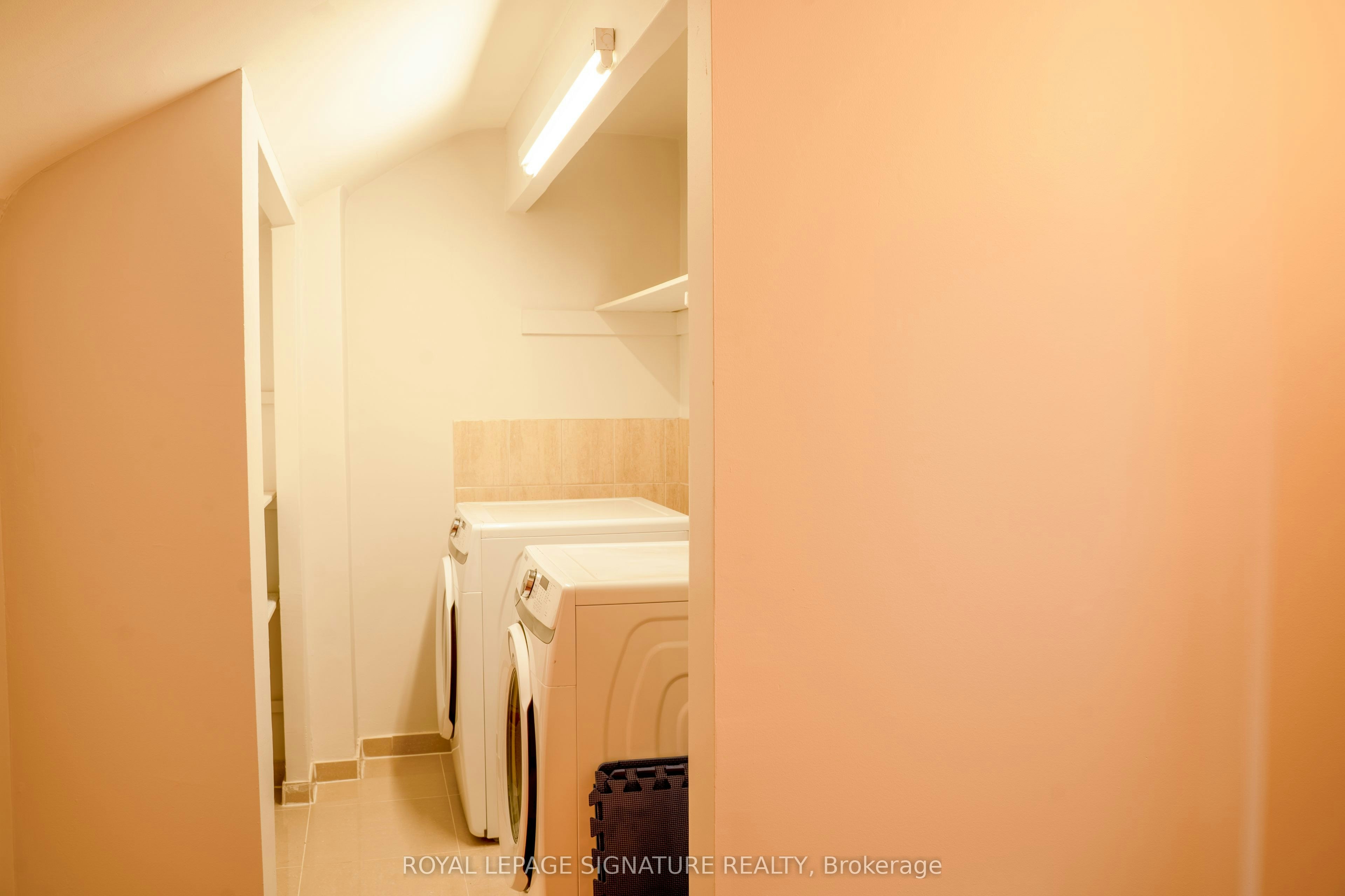 42 Kingsview Boulevard, Toronto, ON, M9R 1T8 - 17