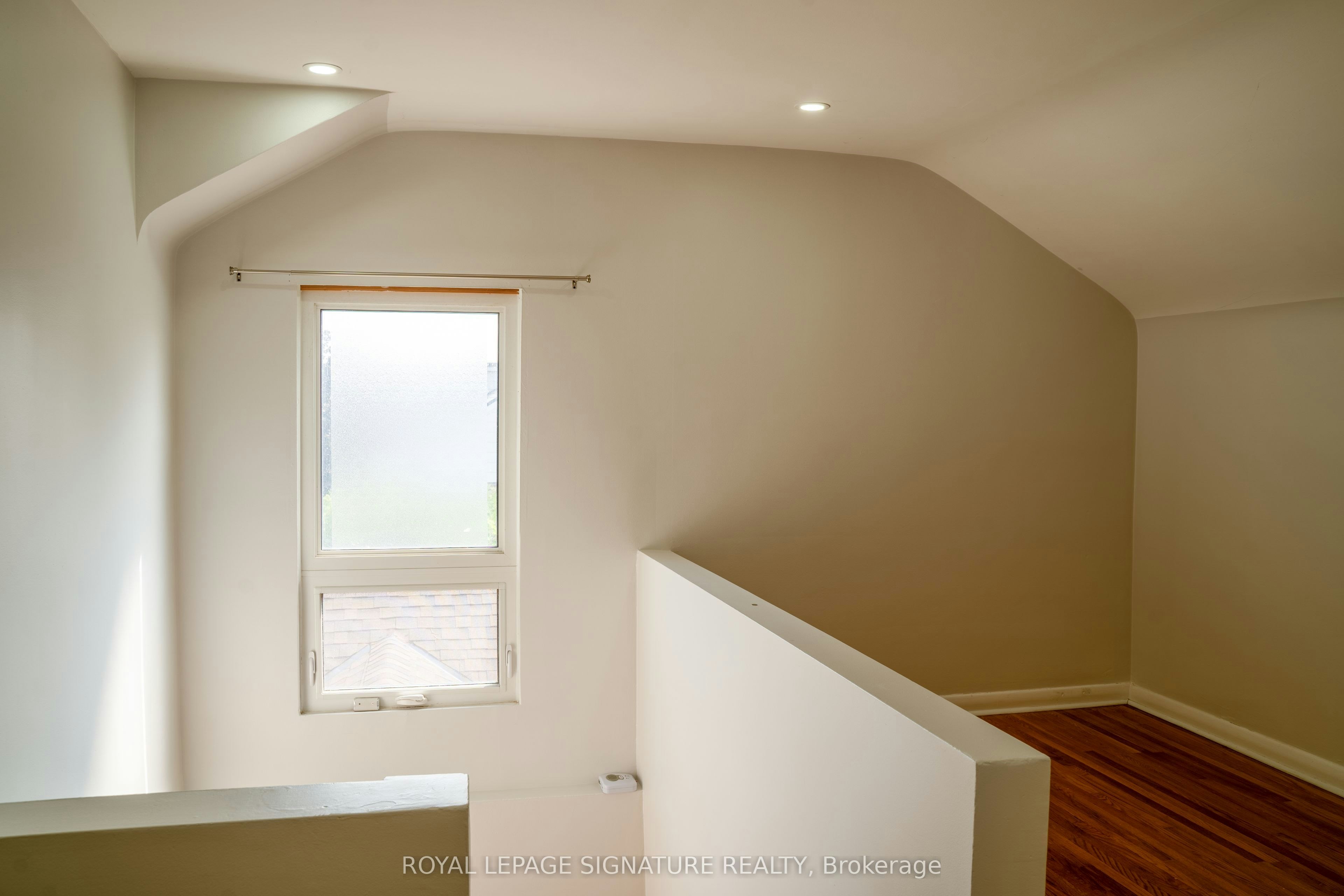 42 Kingsview Boulevard, Toronto, ON, M9R 1T8 - 13