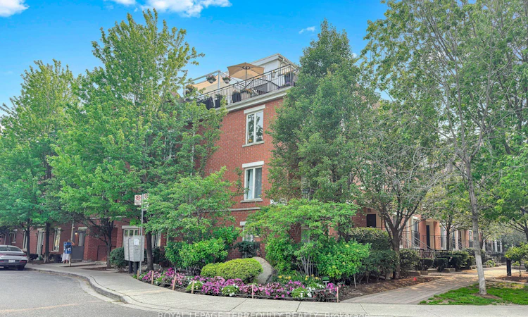 1501C-26 Laidlaw Street