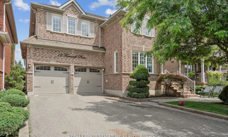12 Ferncroft Place