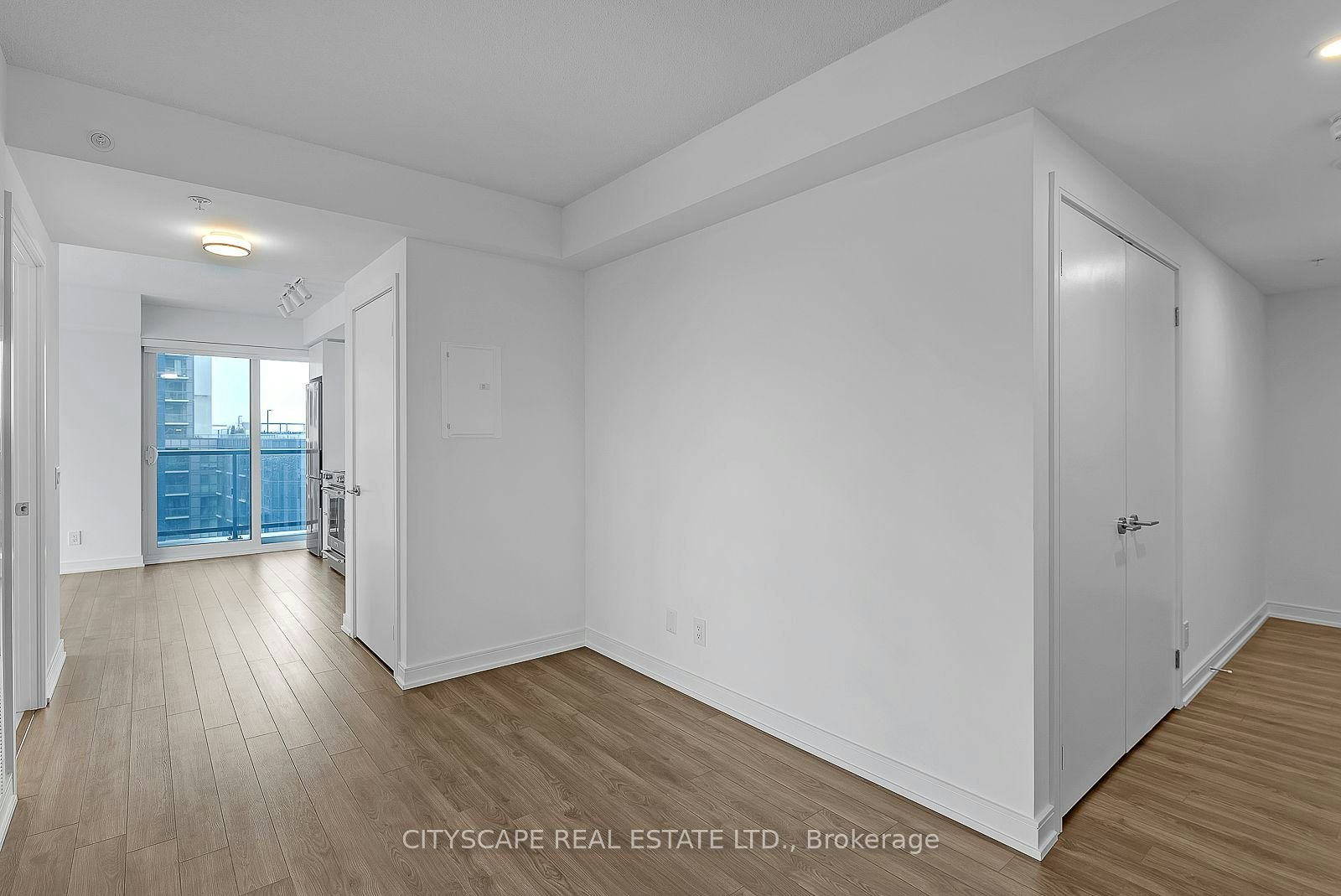 910-30 Samuel Wood Way, Toronto, ON, M9B 1B1 - 3