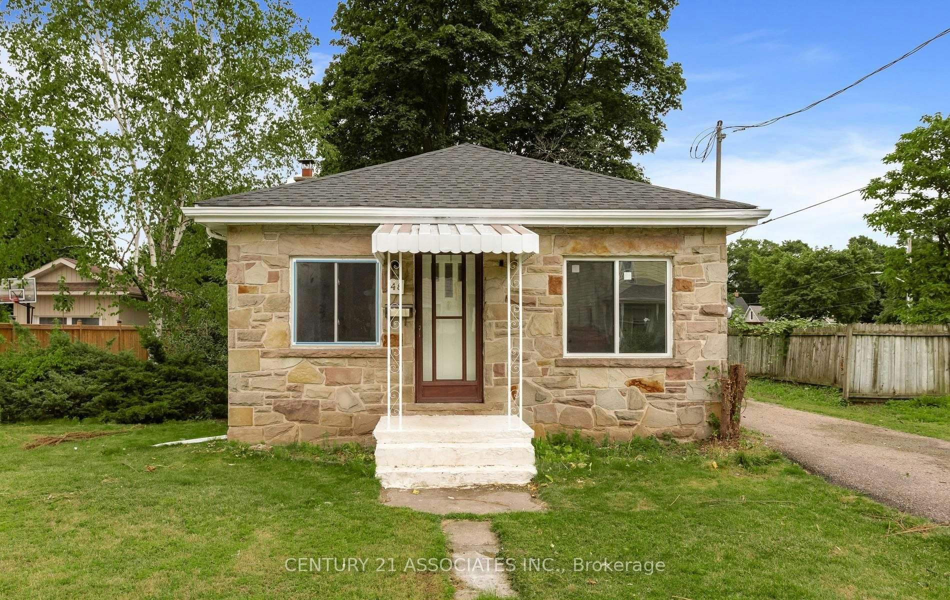 48 King Street, Halton Hills, ON, L7G 2G4 - 4