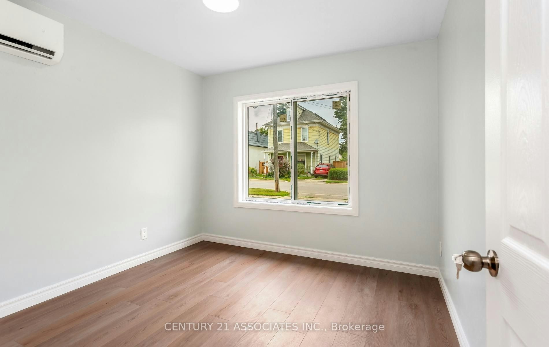 48 King Street, Halton Hills, ON, L7G 2G4 - 22
