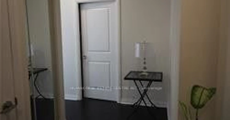 2107-75 Eglinton Avenue W, Mississauga, ON, L5R 1B2 - 2