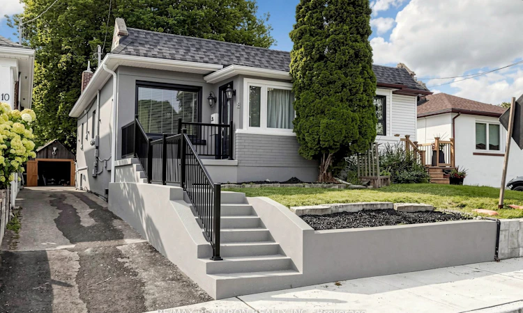 8 Villa Road
