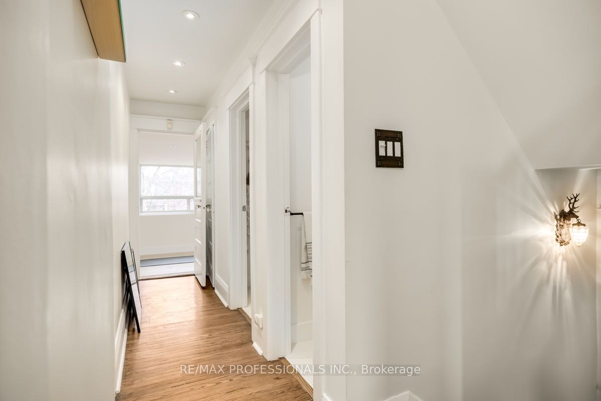 1381 Lansdowne Avenue, Toronto, ON, M6H 3Z9 - 16