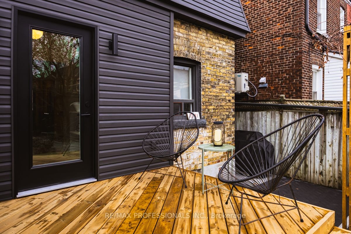 1381 Lansdowne Avenue, Toronto, ON, M6H 3Z9 - 34