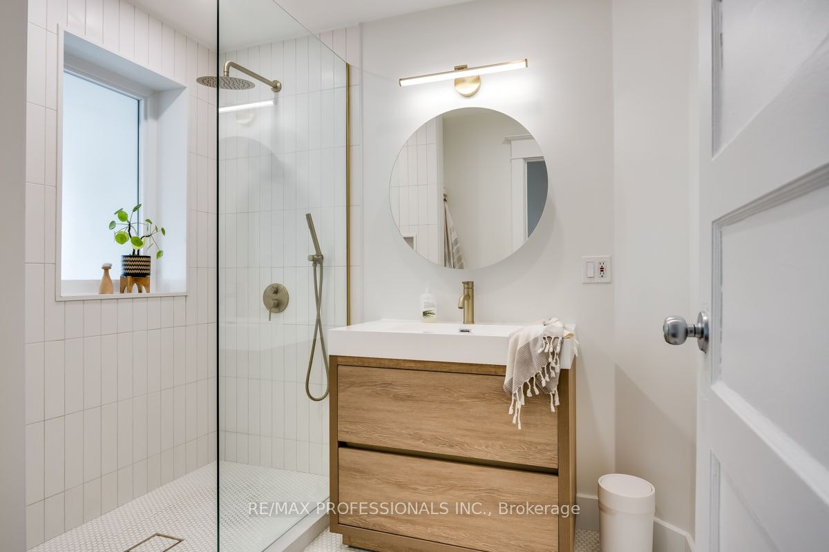 1381 Lansdowne Avenue, Toronto, ON, M6H 3Z9 - 27