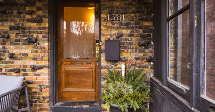 1381 Lansdowne Avenue, Toronto, ON, M6H 3Z9 - 2