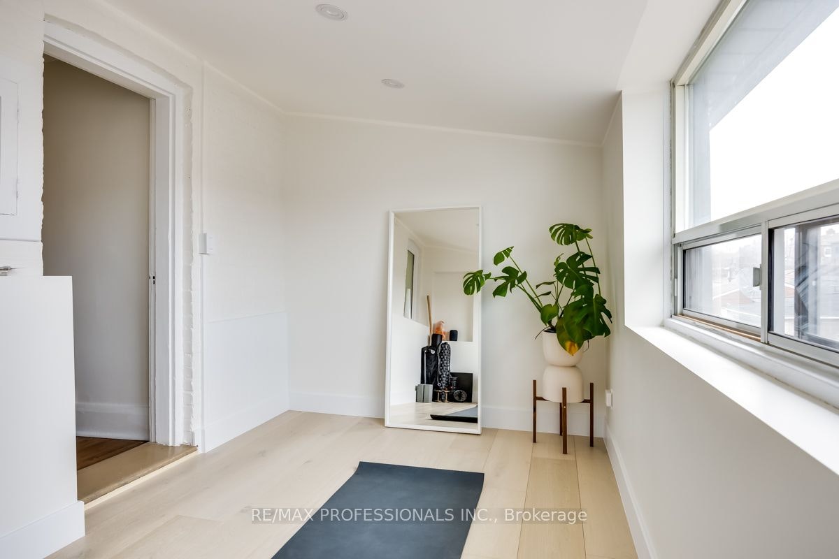 1381 Lansdowne Avenue, Toronto, ON, M6H 3Z9 - 24