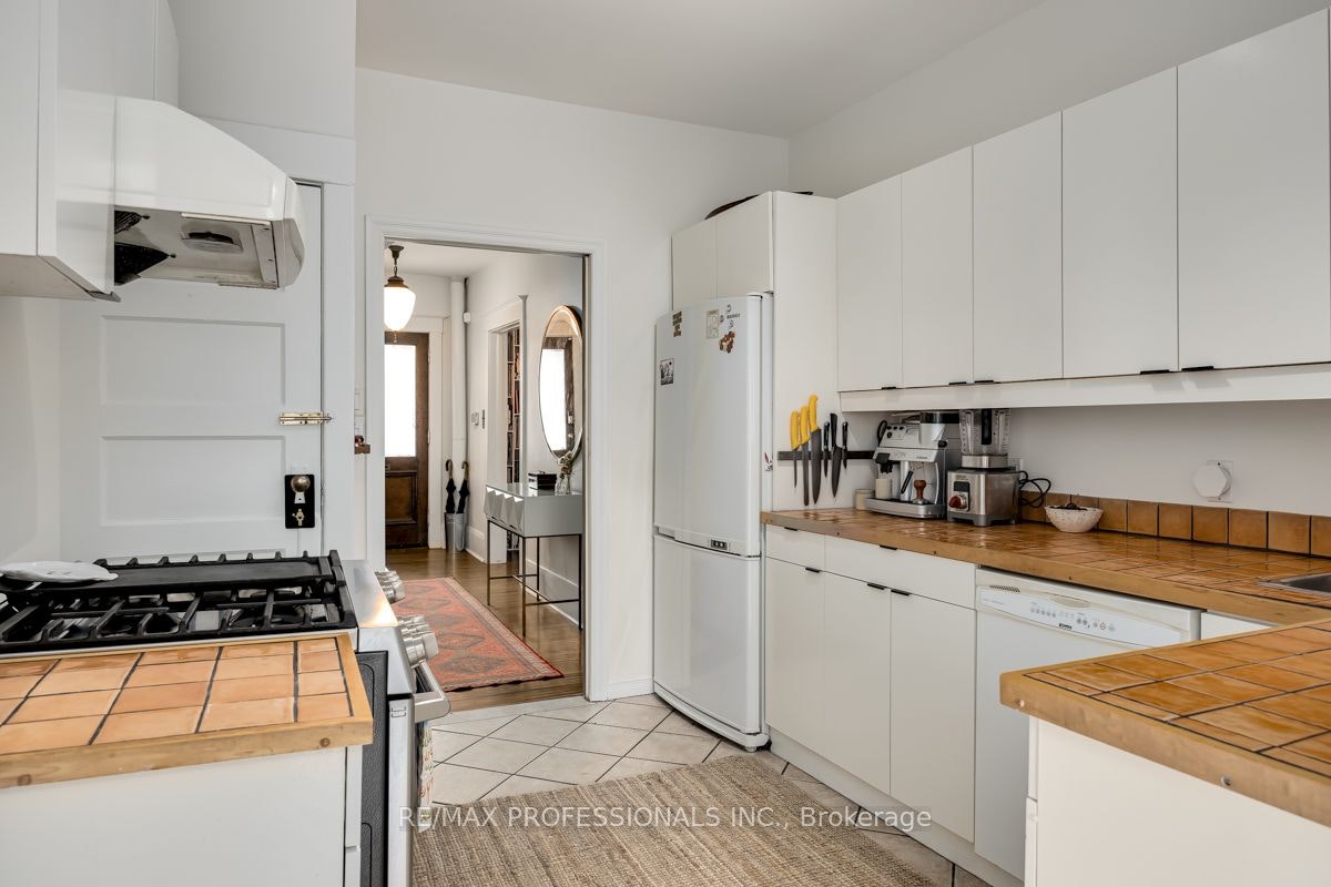 1381 Lansdowne Avenue, Toronto, ON, M6H 3Z9 - 12