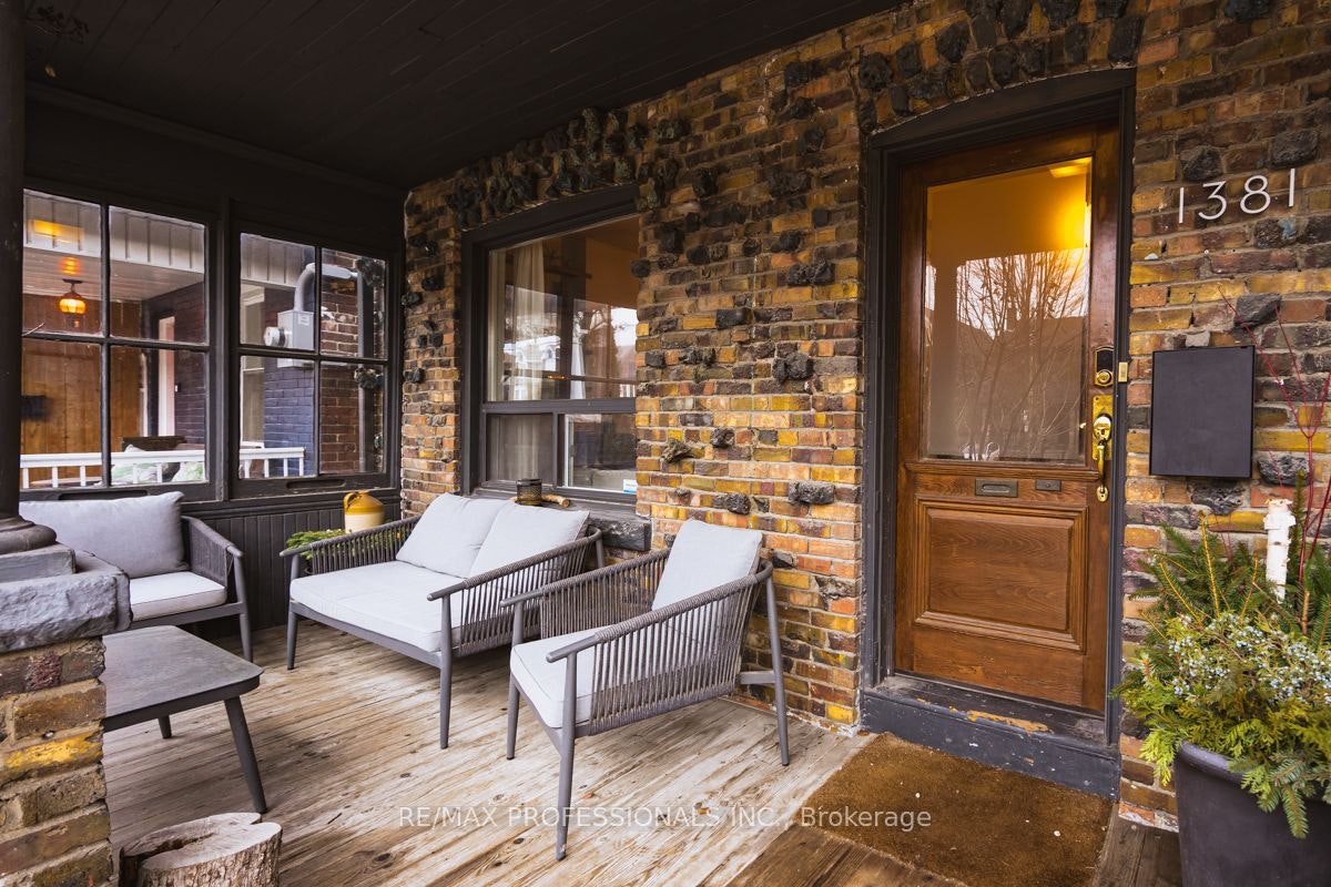 1381 Lansdowne Avenue, Toronto, ON, M6H 3Z9 - 4