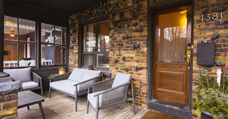 1381 Lansdowne Avenue, Toronto, ON, M6H 3Z9 - 4