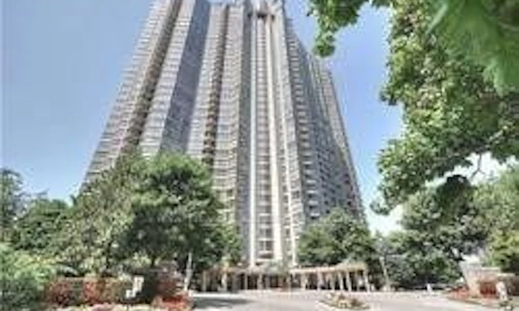 201-45 Kingsbridge Garden Circle