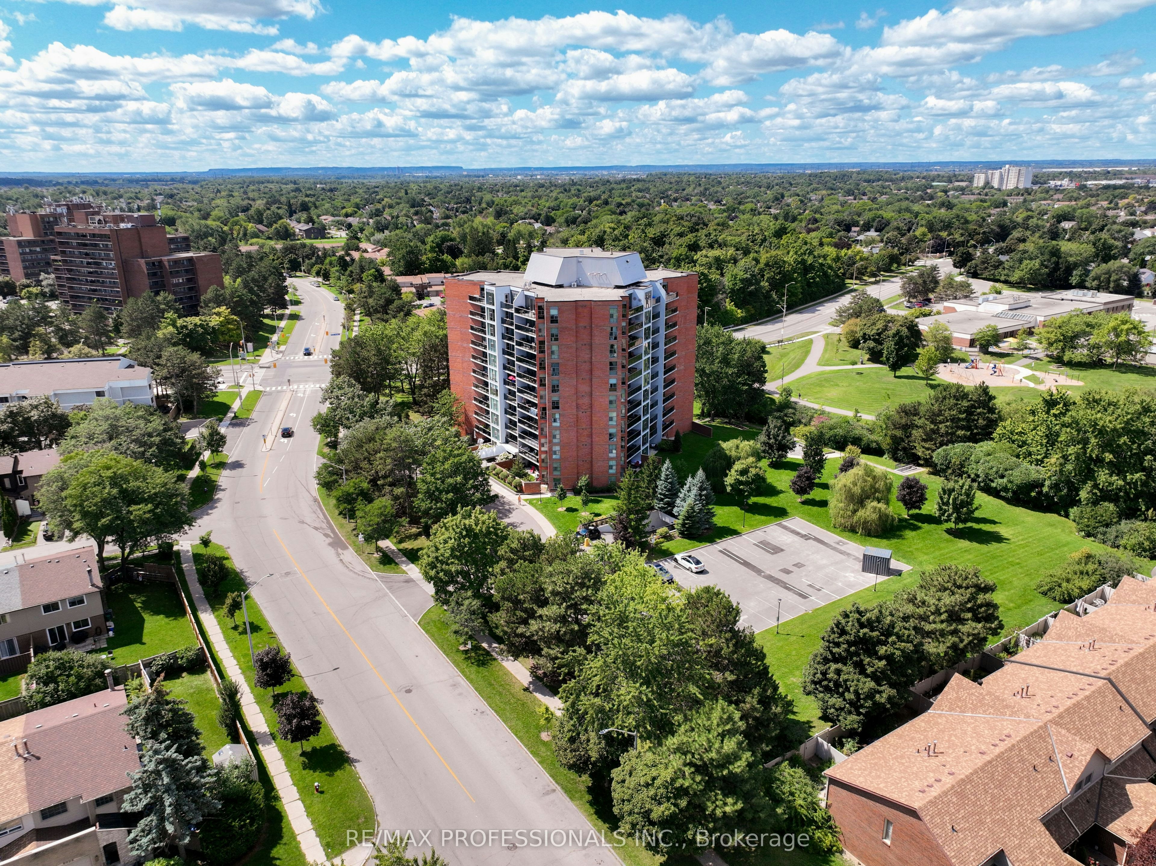 1102-2665 Windwood Drive, Mississauga, ON, L5N 2P2 - 2