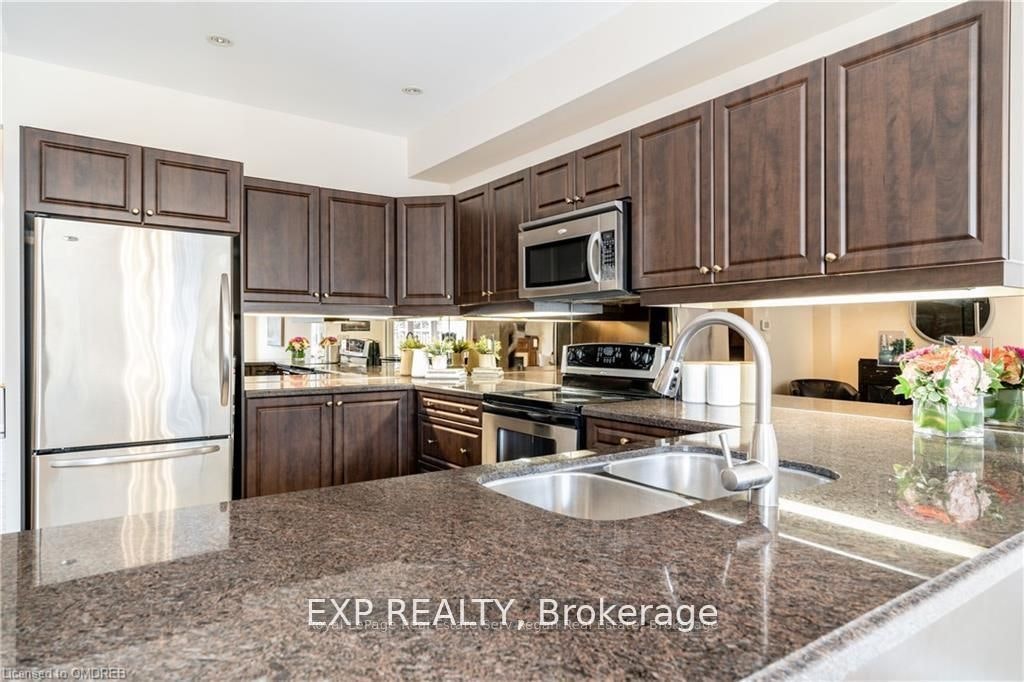 1333 Kestell Boulevard, Oakville, ON, L6H 0C8 - 4