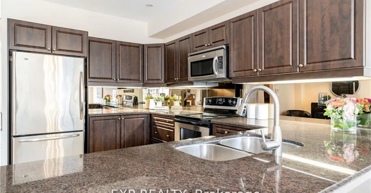 1333 Kestell Boulevard, Oakville, ON, L6H 0C8 - 4
