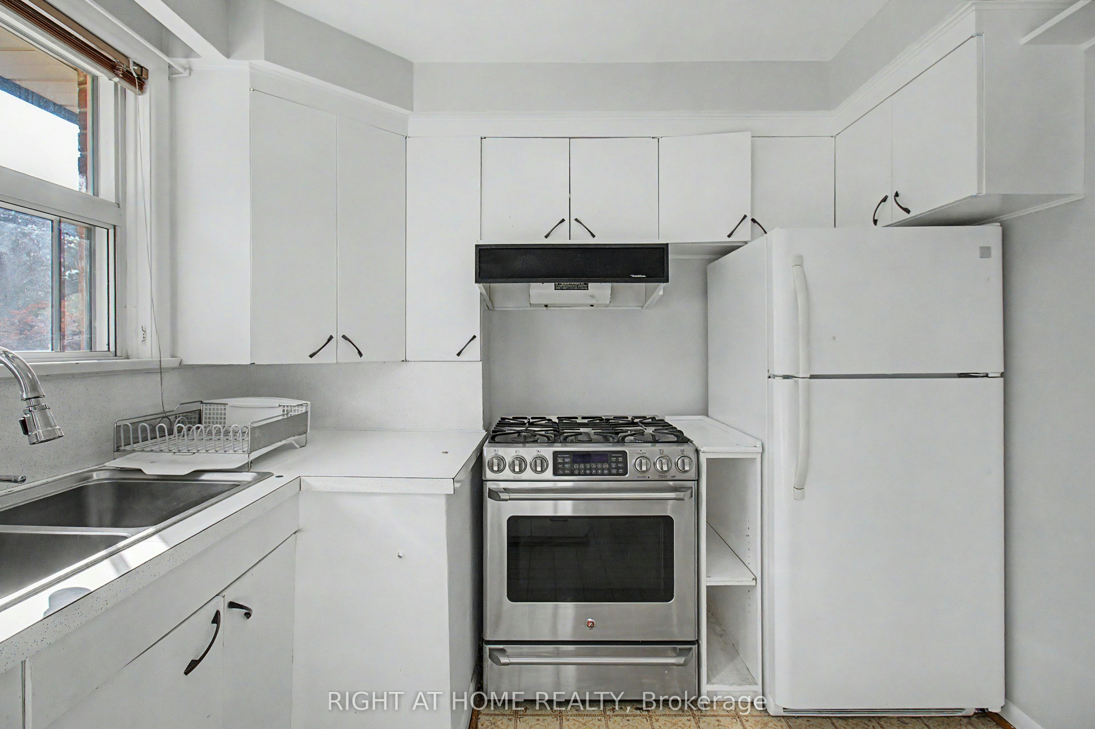Upper-426 Seaton Drive, Oakville, ON, L6L 3Y4 - 7