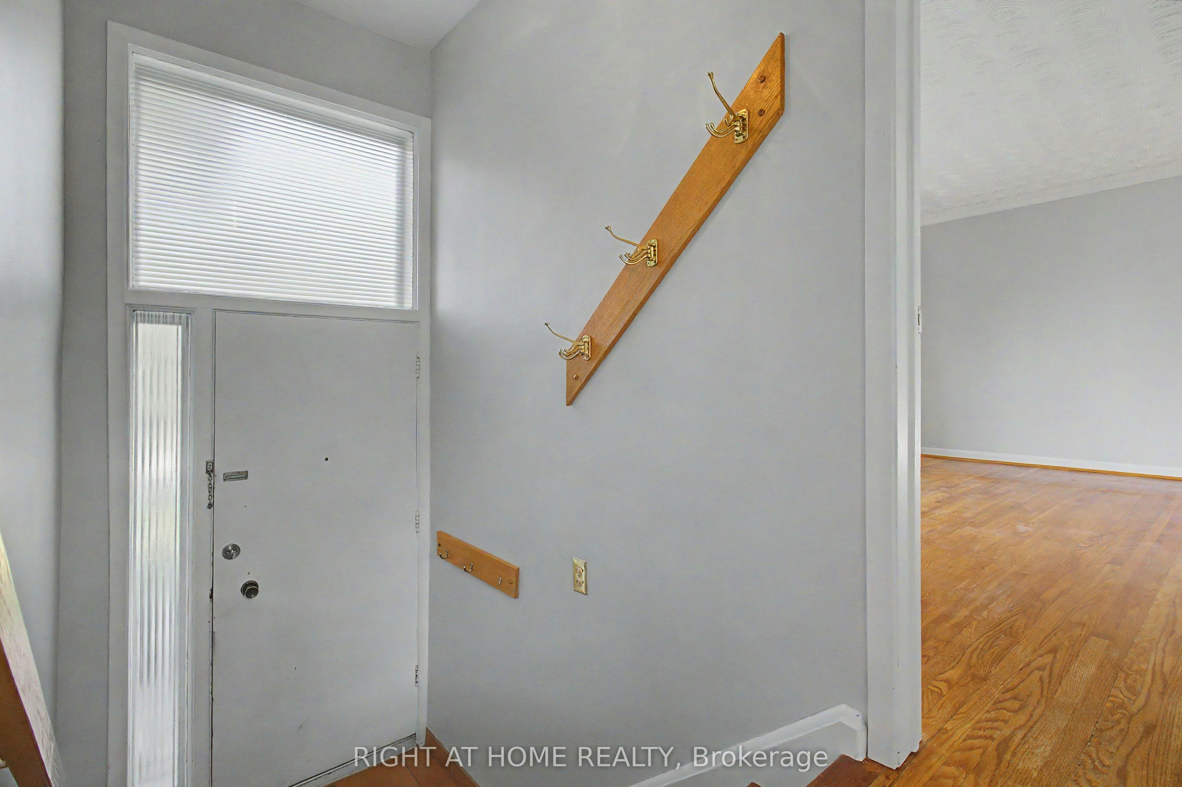 Upper-426 Seaton Drive, Oakville, ON, L6L 3Y4 - 2
