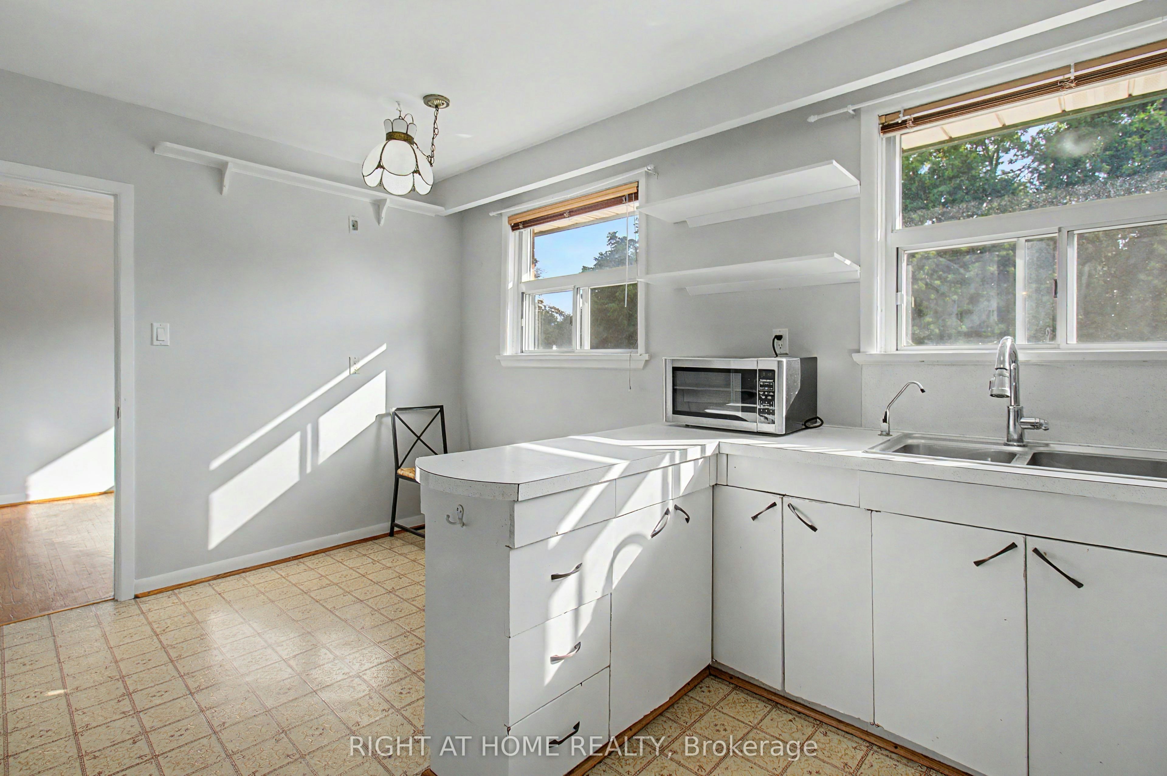 Upper-426 Seaton Drive, Oakville, ON, L6L 3Y4 - 9