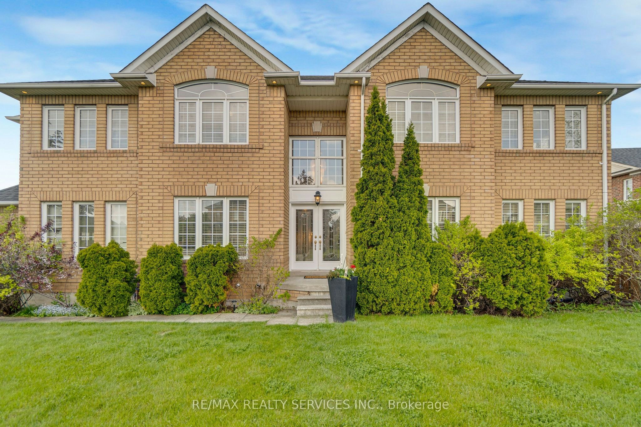 7419 Black Walnut Trail, Mississauga, ON, L5N 8A4