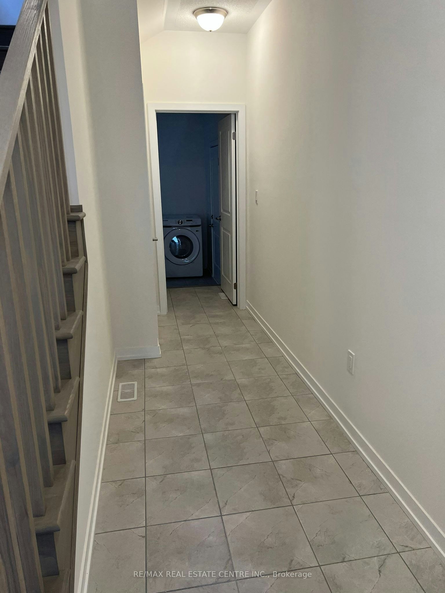 1551 Hilson Heights, Milton, ON, L9E 1V5 - 3