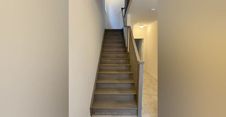 1551 Hilson Heights, Milton, ON, L9E 1V5 - 2