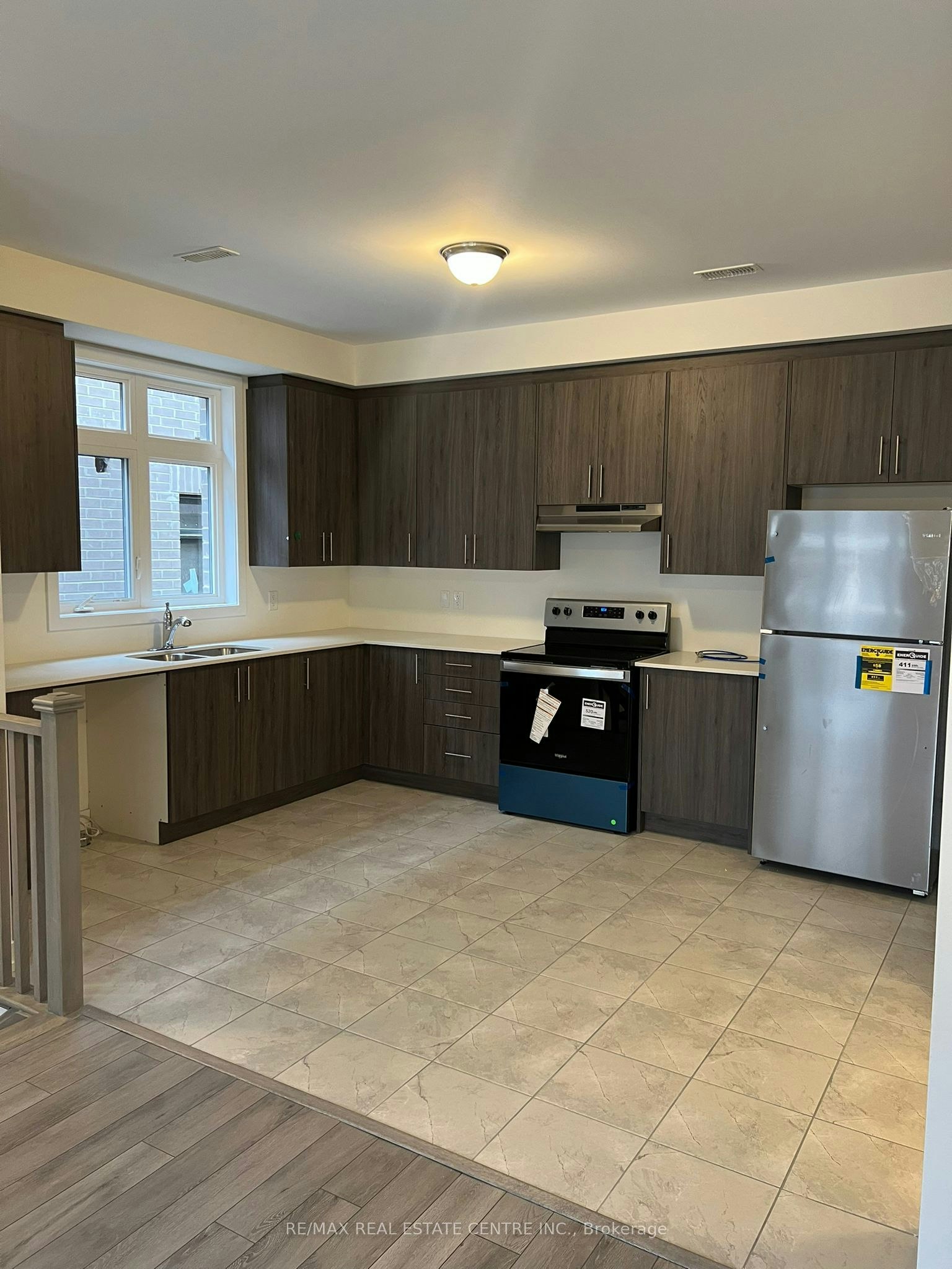 1551 Hilson Heights, Milton, ON, L9E 1V5 - 4