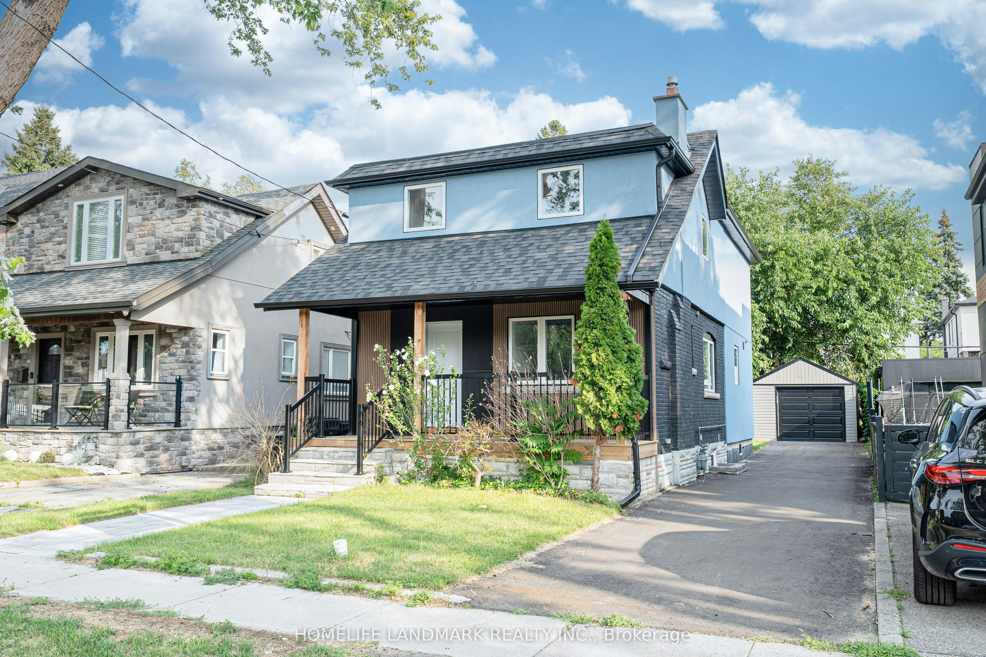 88 Waniska Avenue, Toronto, ON, M8Y 1R3