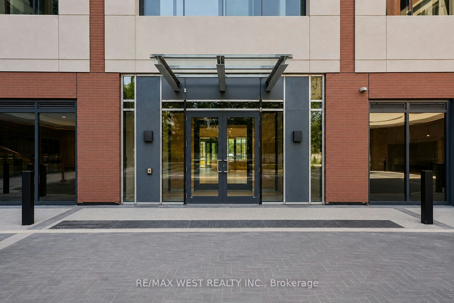 1301-4010 Eglinton Ave W Avenue, Toronto, ON, M9A 0G5 - 4