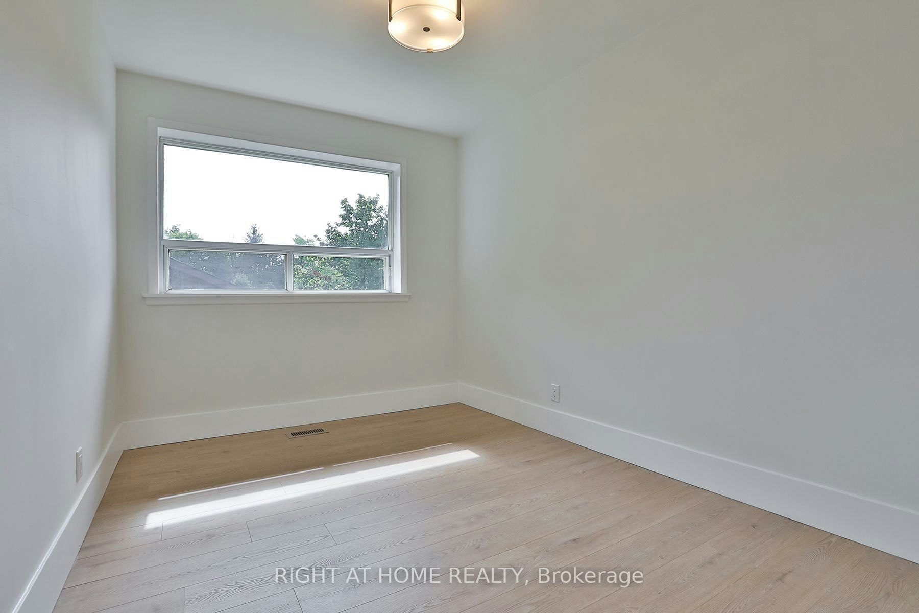 80 Stephen Drive, Caledon, ON, L7E 4Y5 - 7