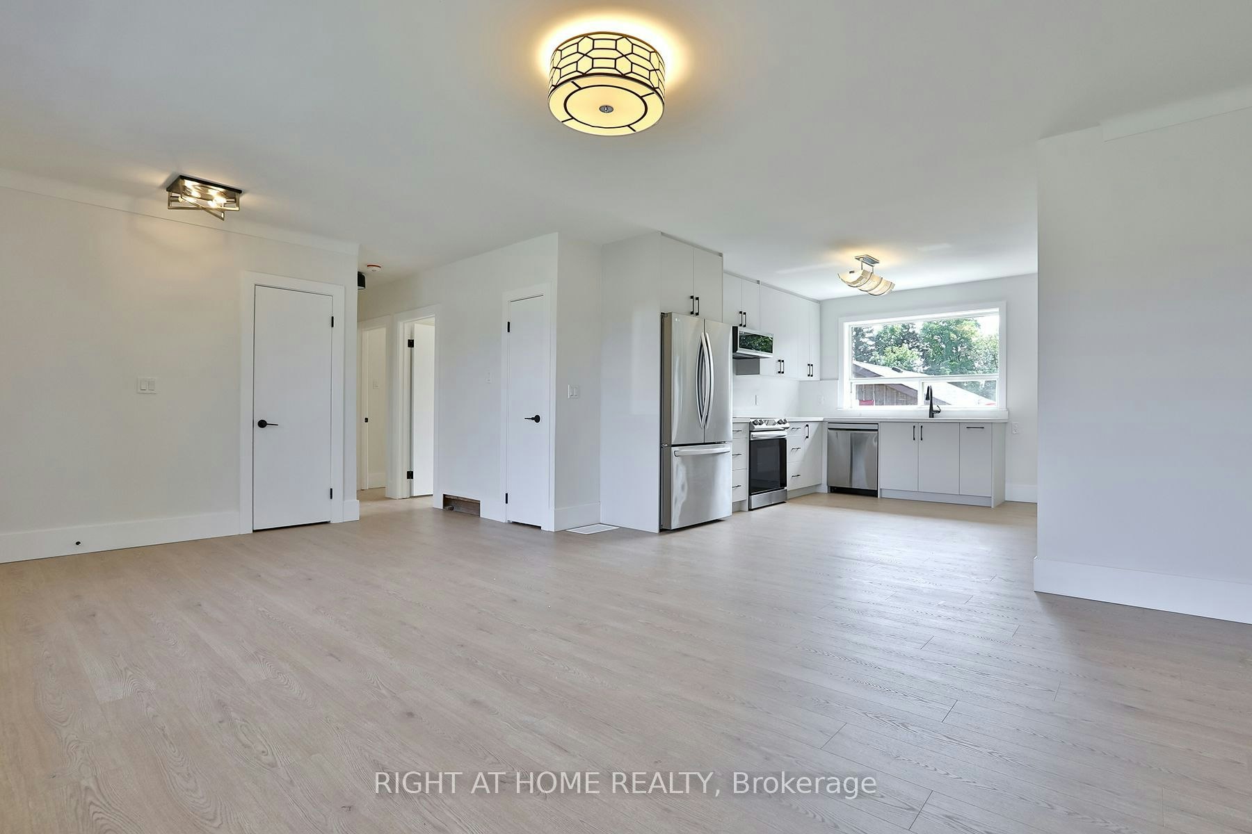 80 Stephen Drive, Caledon, ON, L7E 4Y5 - 2