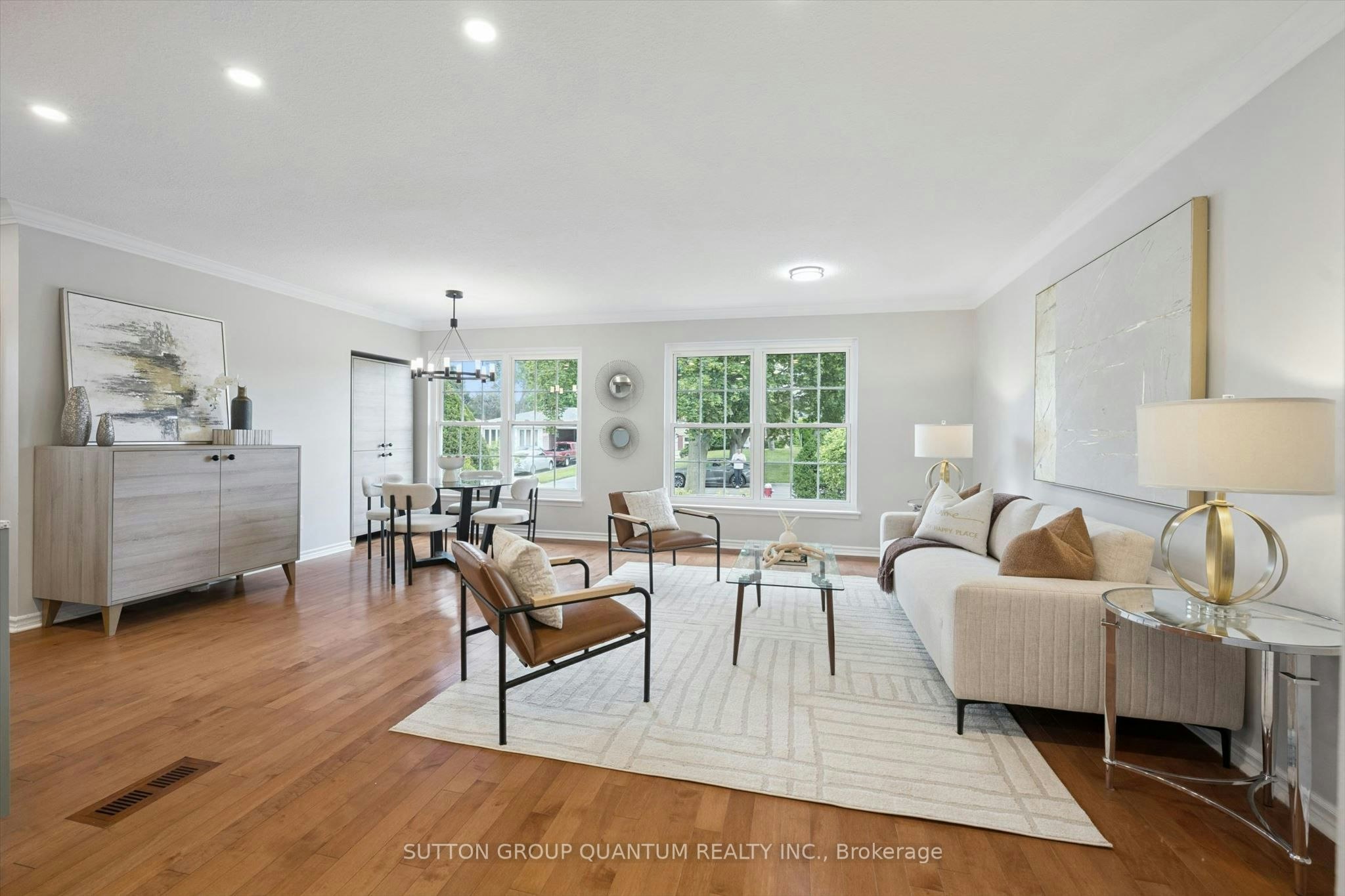 1027 Argus Drive, Mississauga, ON, L4Y 2L9