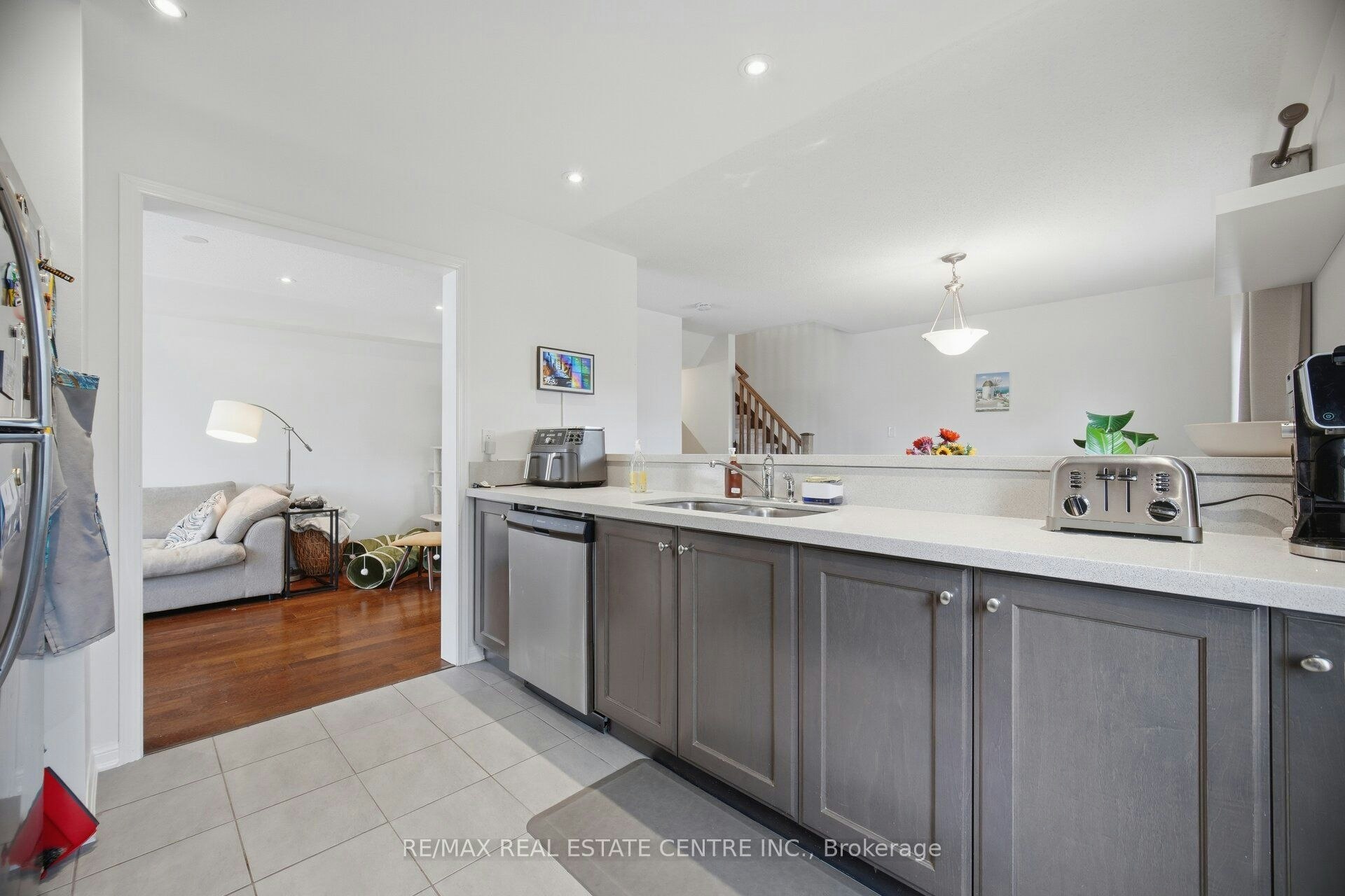 254 Septimus Heights, Milton, ON, L9T 8N6 - 16