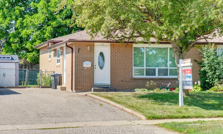 21 Finchgate Boulevard
