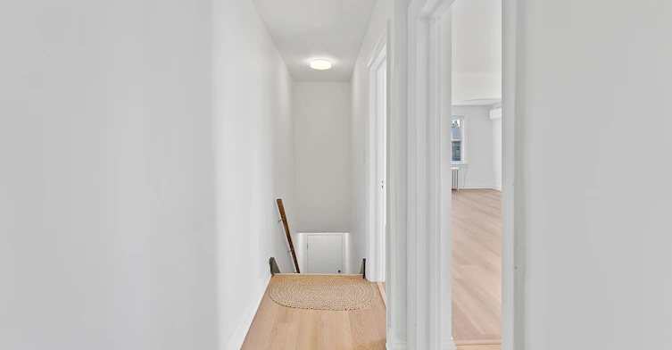 Upper-308 Jane Street, Toronto, ON, M6S 3Z4 - 6