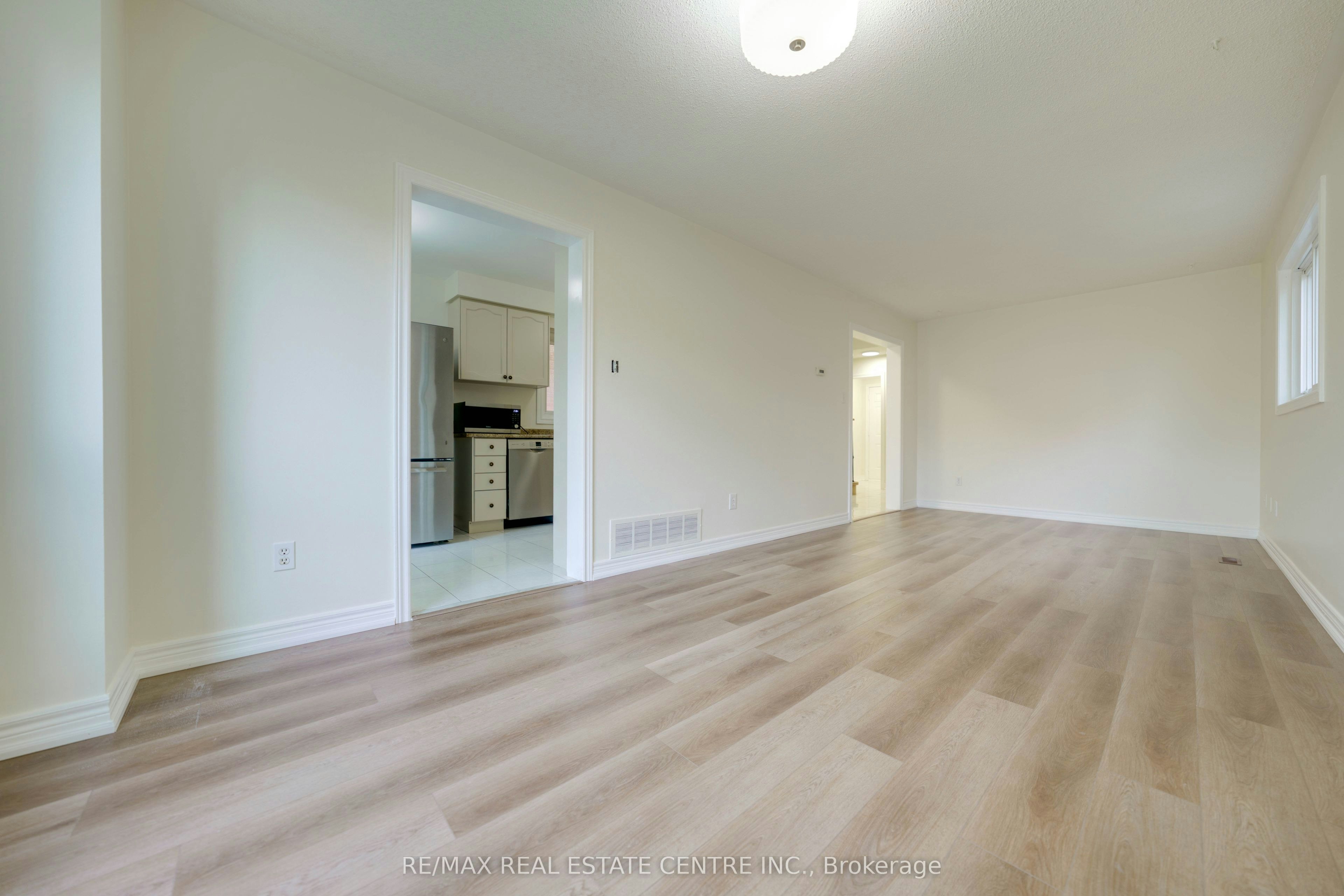 5915 Hemingway Road, Mississauga, ON, L5M 5K8 - 12