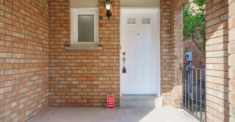 5915 Hemingway Road, Mississauga, ON, L5M 5K8 - 3