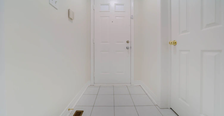 5915 Hemingway Road, Mississauga, ON, L5M 5K8 - 36