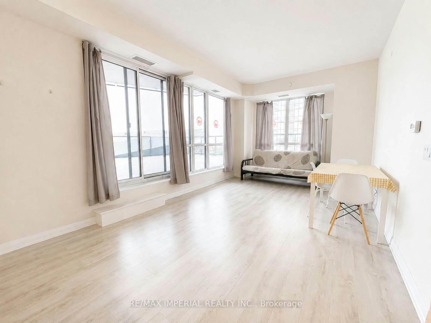 403, Master Room-65 Watergarden Drive, Mississauga, ON, L5R 0G9 - 12