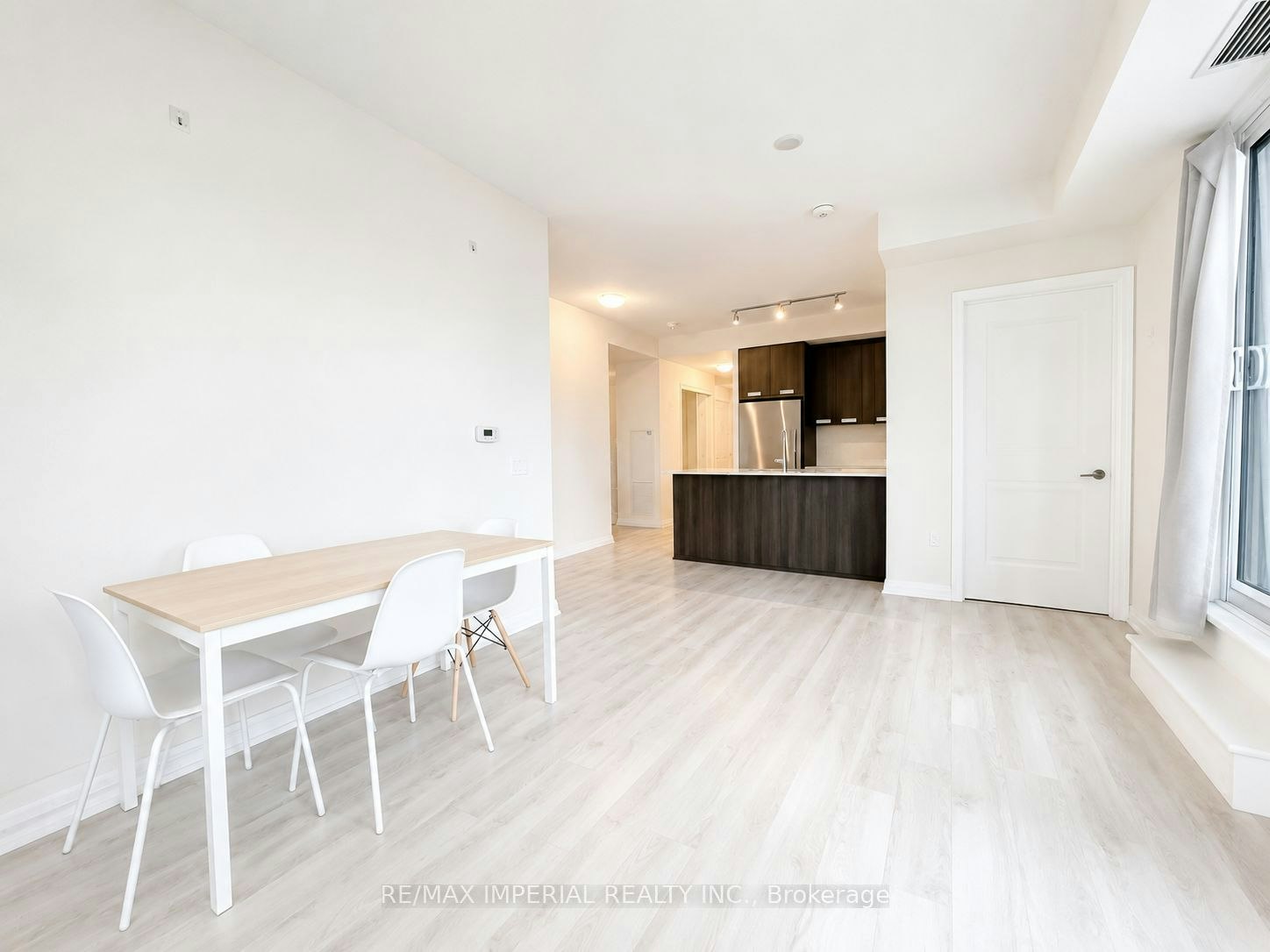 403, Master Room-65 Watergarden Drive, Mississauga, ON, L5R 0G9 - 11