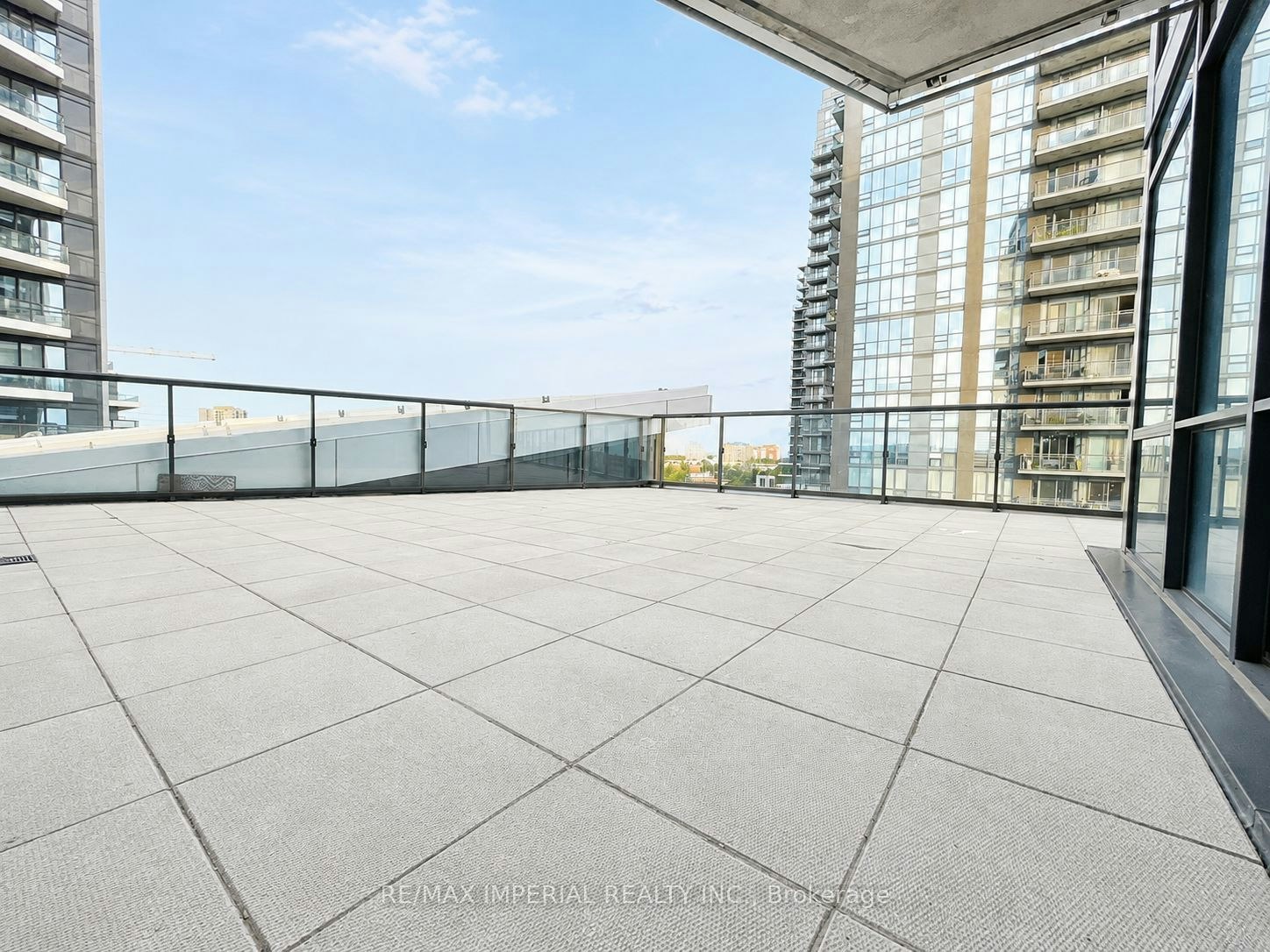 403, Master Room-65 Watergarden Drive, Mississauga, ON, L5R 0G9 - 13