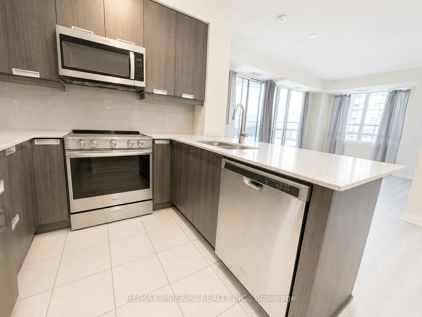 403, Master Room-65 Watergarden Drive, Mississauga, ON, L5R 0G9 - 9