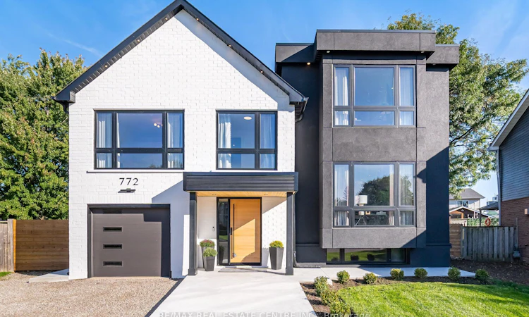 772 Banting Court