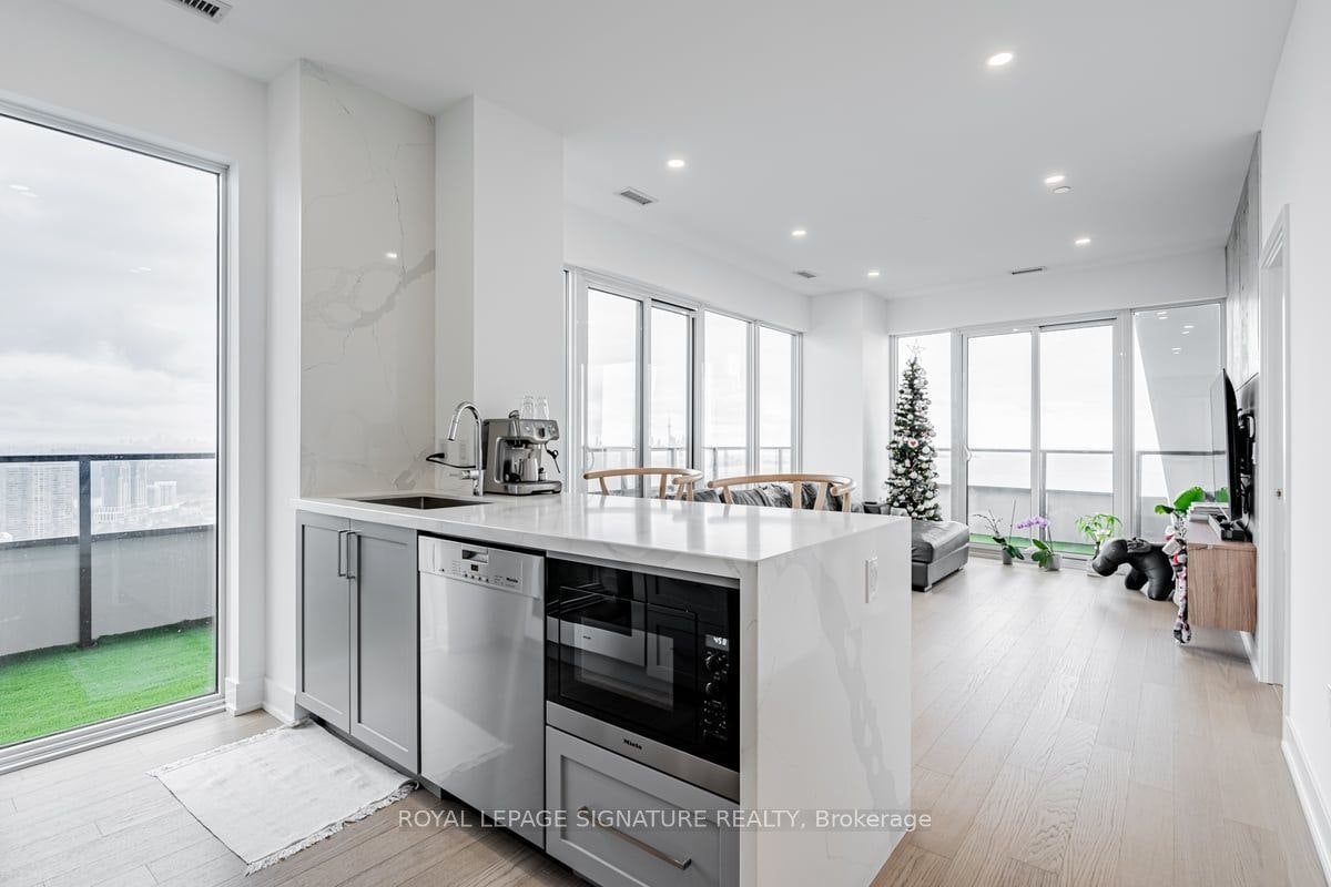LPH05B-20 Shore Breeze Drive, Toronto, ON, M8V 1A1 - 6