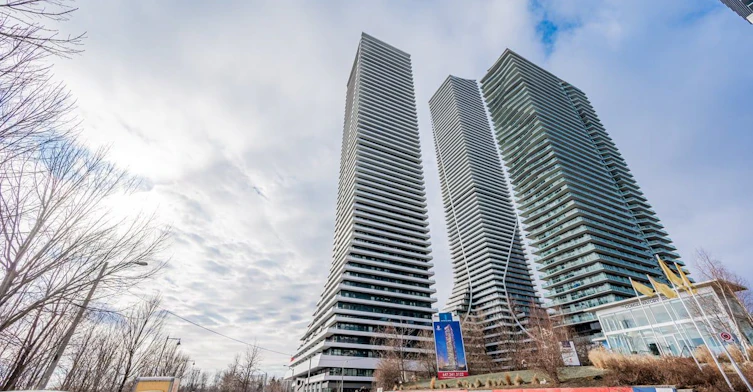 LPH05B-20 Shore Breeze Drive, Toronto, ON, M8V 1A1